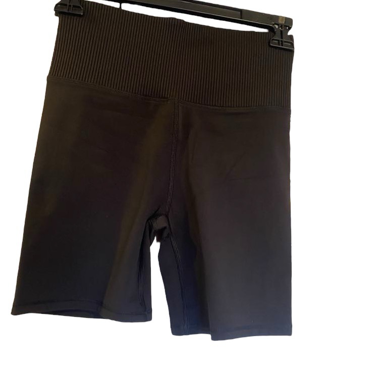 9. Nwt Vuori Ribbed Studio Shorts Size Xs
